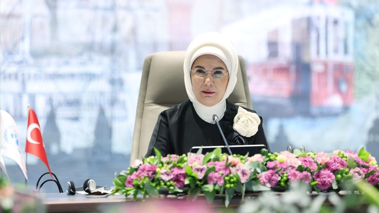 Emine Erdoğan, Sıfır Atık Toplantısında Çevre Krizine Dikkat Çekti