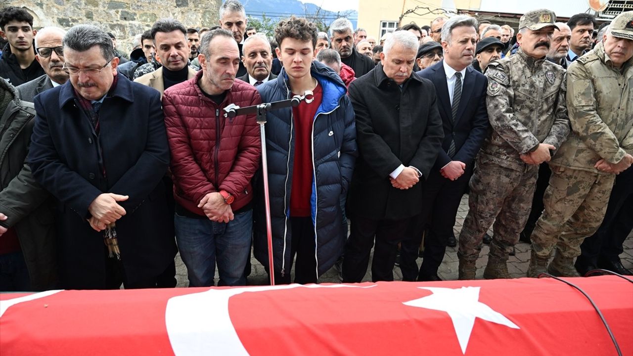 Emre Yazgan Son Yolculuğuna Uğurlandı