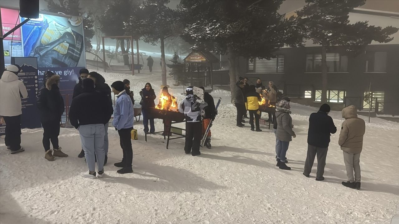 Erciyes'te Meşaleli Yeni Yıl Kutlaması