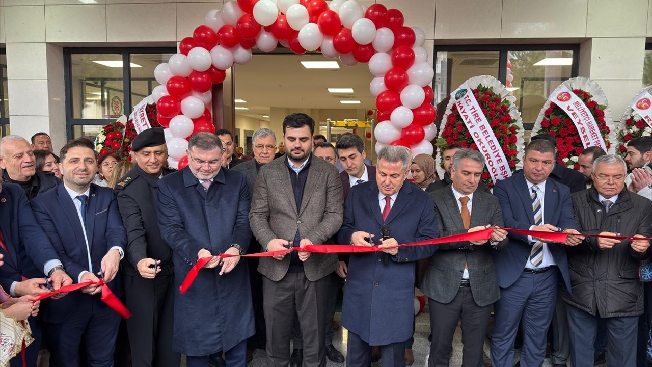 Eyyüp Kadir İnan İzmir'de Yeni Projeleri Açıkladı