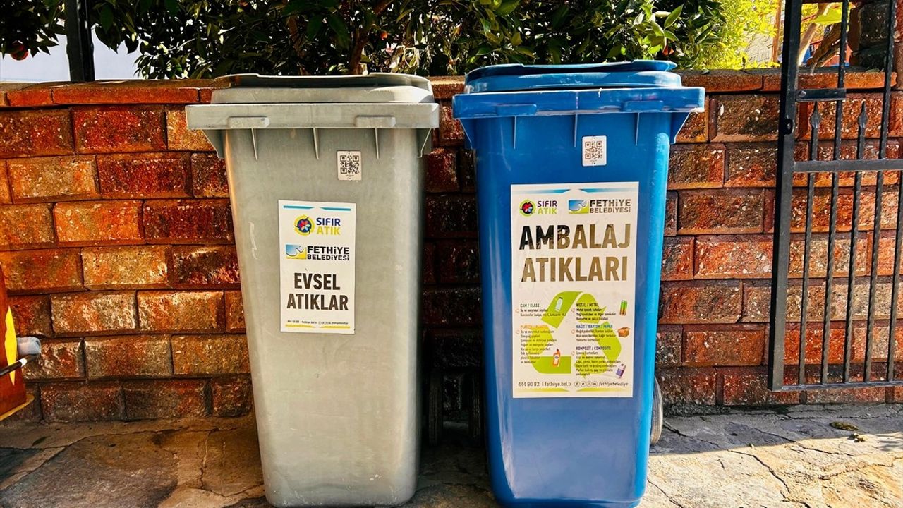 Fethiye'de Atık Toplama Projesi Devam Ediyor