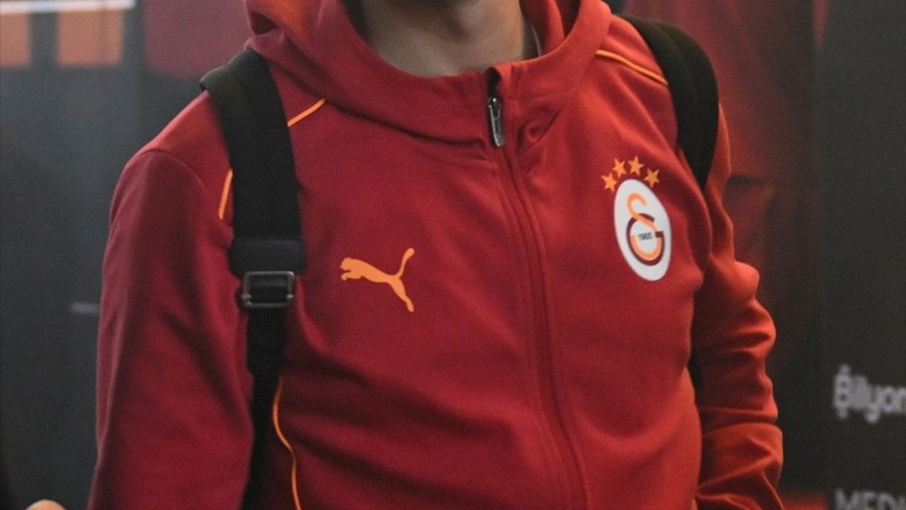 Galatasaray, Kayseri'de Maç Öncesi Hazırlıklarını Sürdürüyor