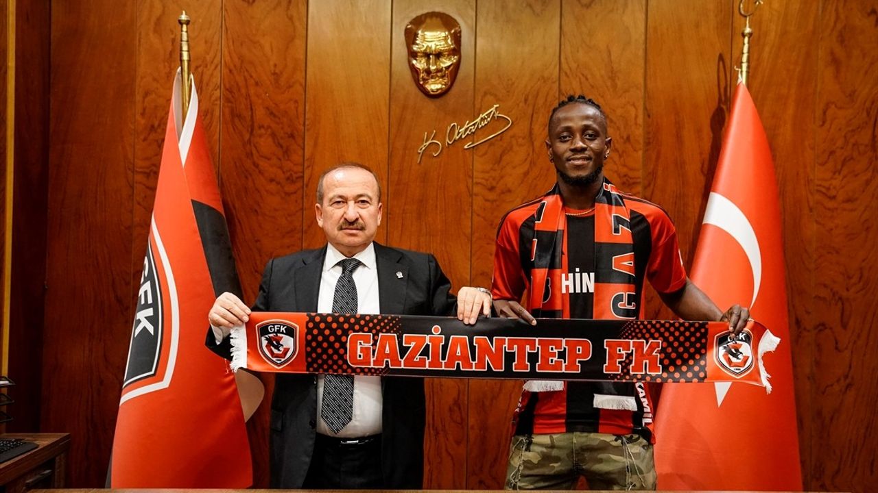 Gaziantep FK Emmanuel Boateng'i Kadrosuna Kattı