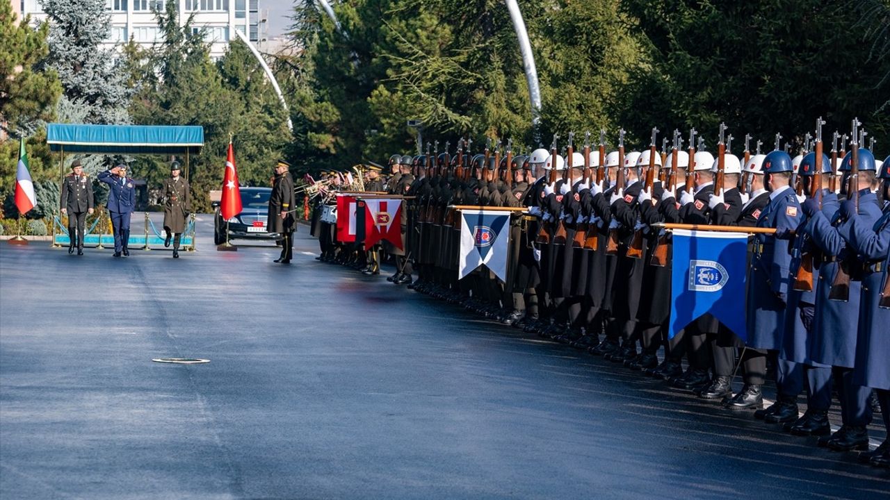 Genelkurmay Başkanı Gürak ve Kuveytli Mevkidaşı ile Görüşme