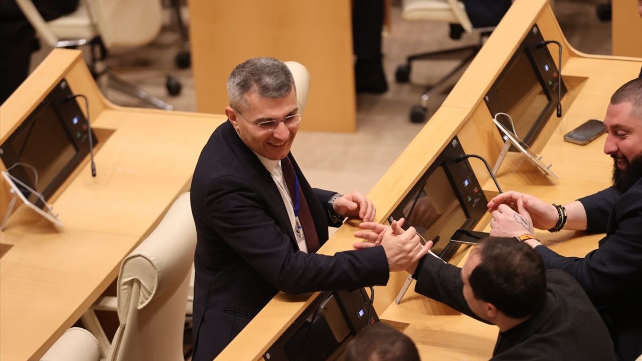 Gürcistan’ın 6. Cumhurbaşkanı Seçim Süreci Başladı