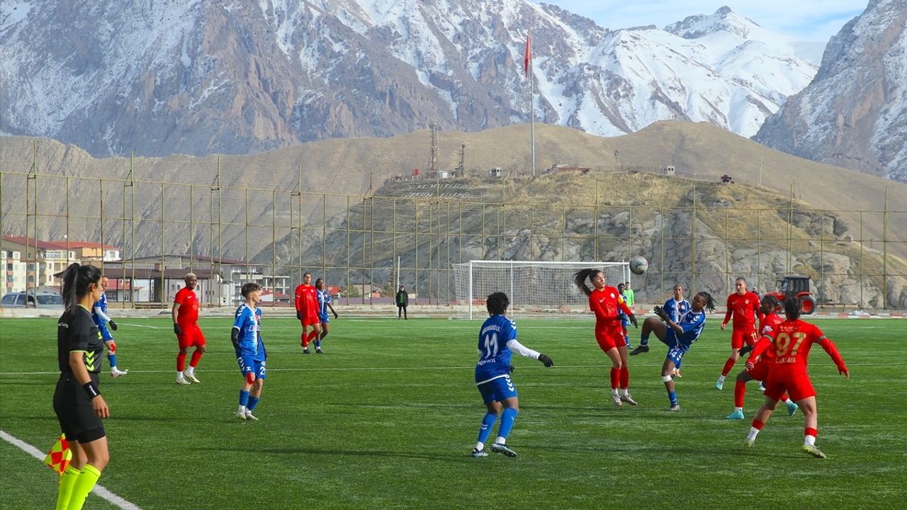 Hakkarigücü, Amed Sportif Faaliyetler'i Mağlup Etti