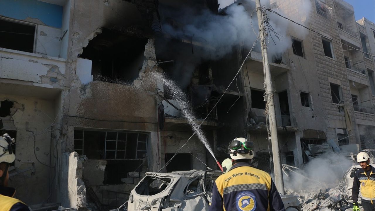 İdlib'de Hava Saldırısı: 10 Ölü