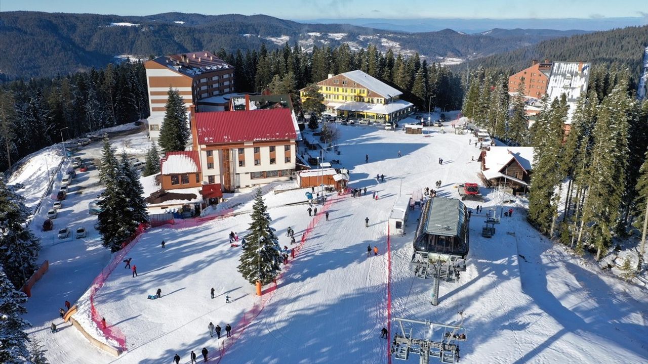 Ilgaz Dağı'nda Yılbaşı Kayak Yoğunluğu