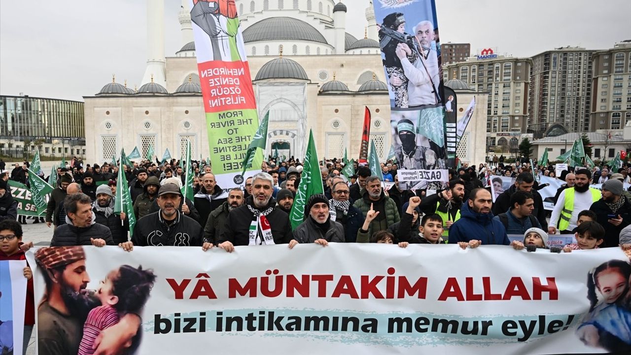 İstanbul'da Filistinli Şehitler İçin Gıyabi Cenaze Namazı