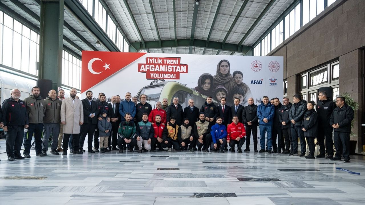 İyilik Treni 21. Seferiyle Afganistan'a Uğurlandı