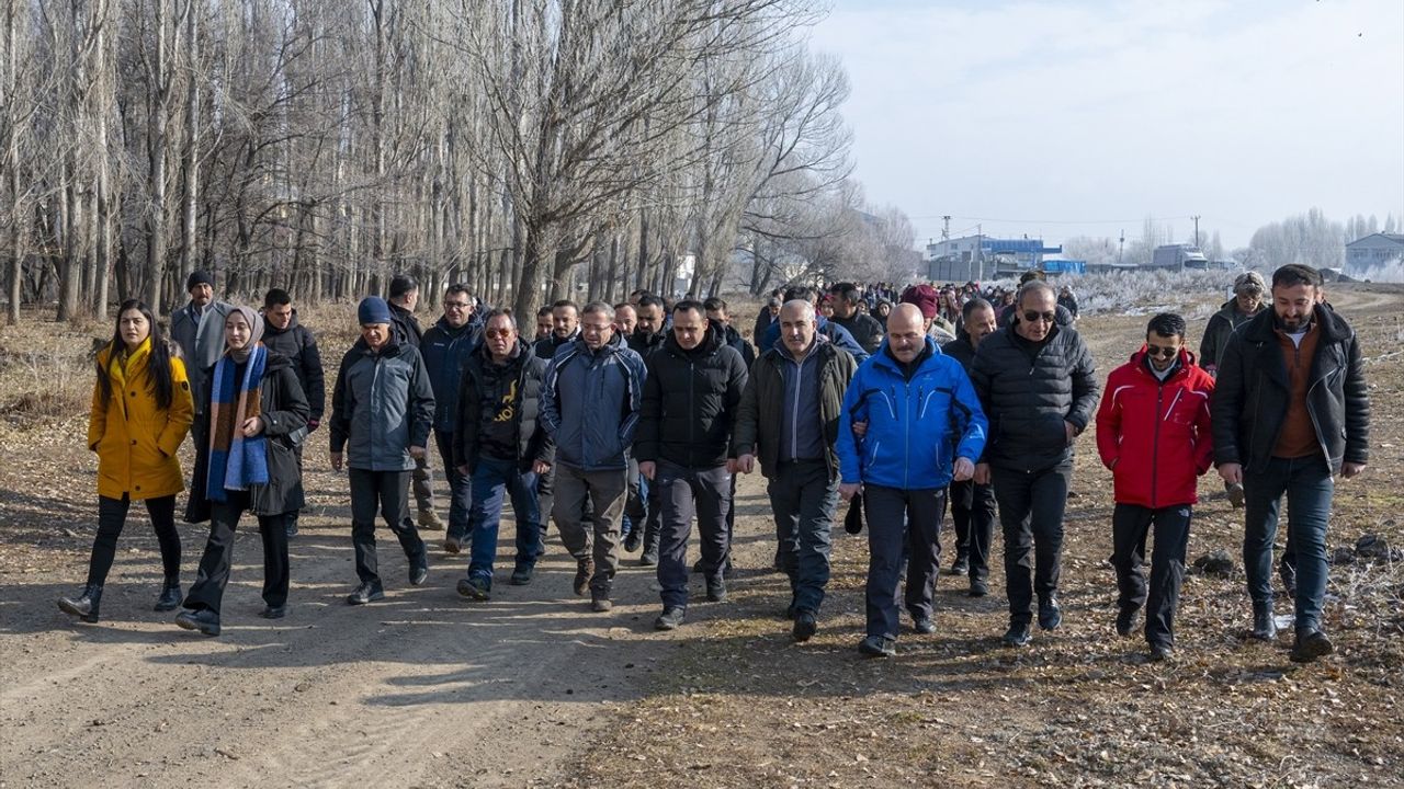 Kars'ta Doğa Yürüyüşü Etkinliği Gerçekleştirildi