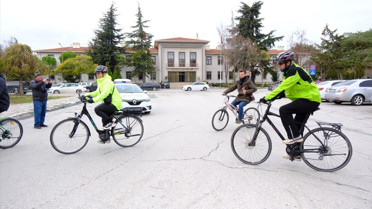 Kırklareli'nde Görme Engelliler Bisiklet Sürüşü Gerçekleştirdi