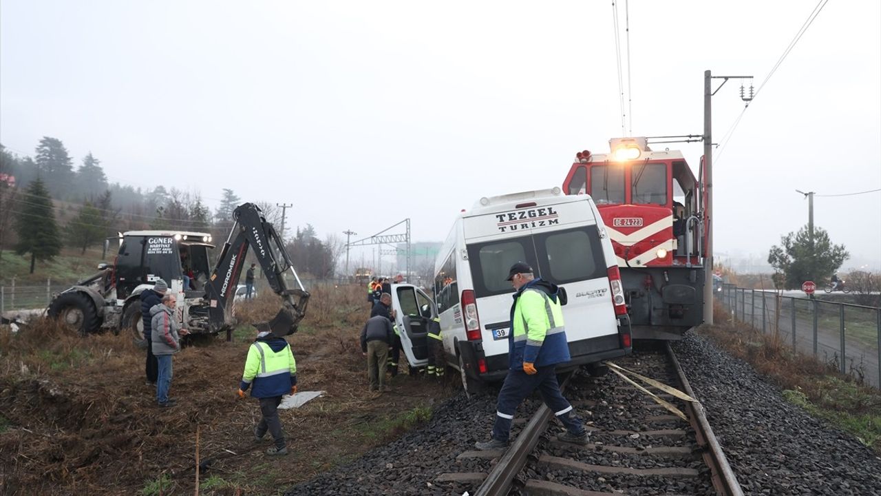 Kırklareli'nde Tren Kazası: İki Yaralı