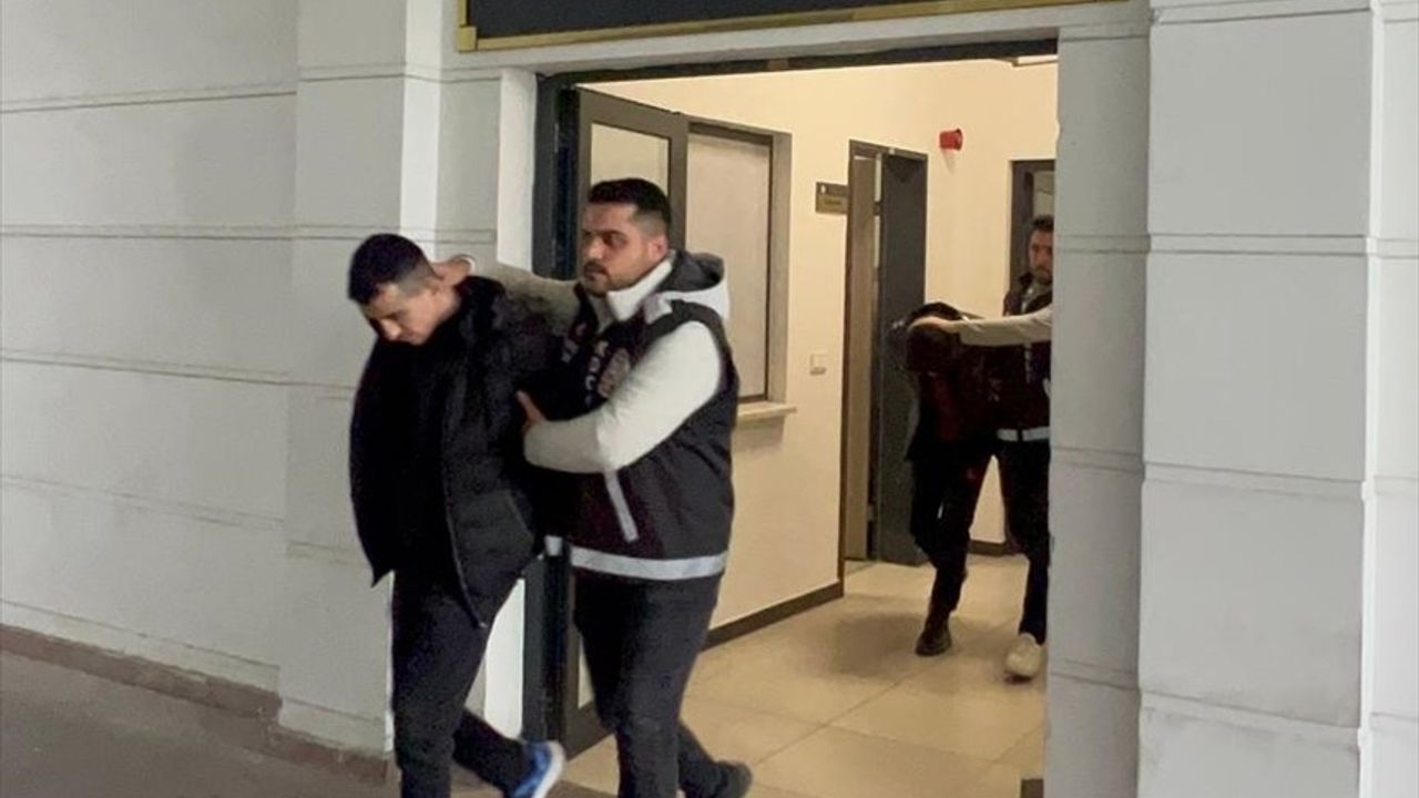 Kocaeli'de Dolandırıcılık Operasyonu: 4 Şüpheli Tutuklandı