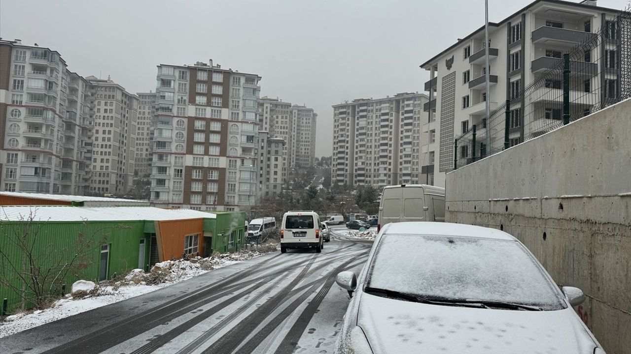 Malatya'da Kar Yağışı Hayatı Olumsuz Etkiledi