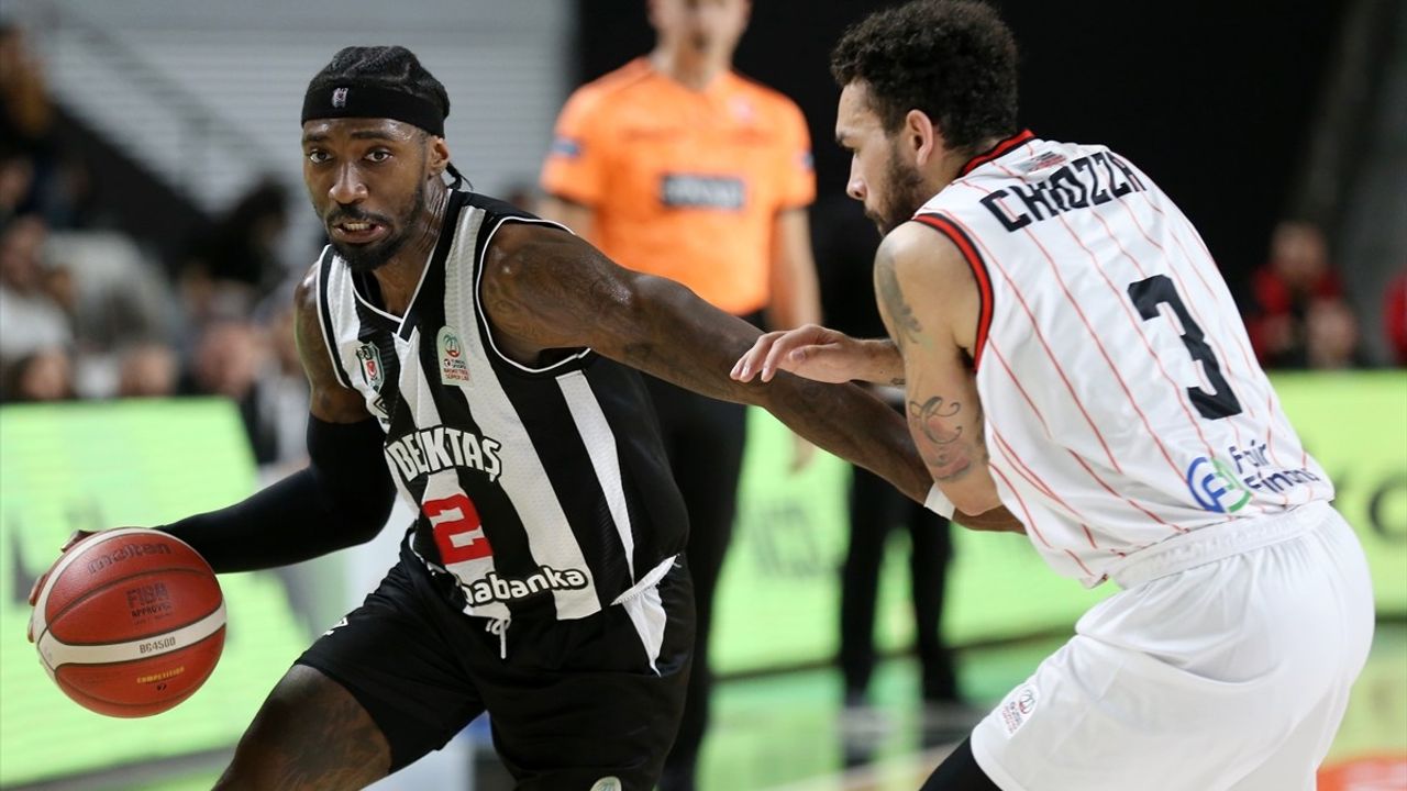 Manisa Basket, Beşiktaş'ı Zor Geçti