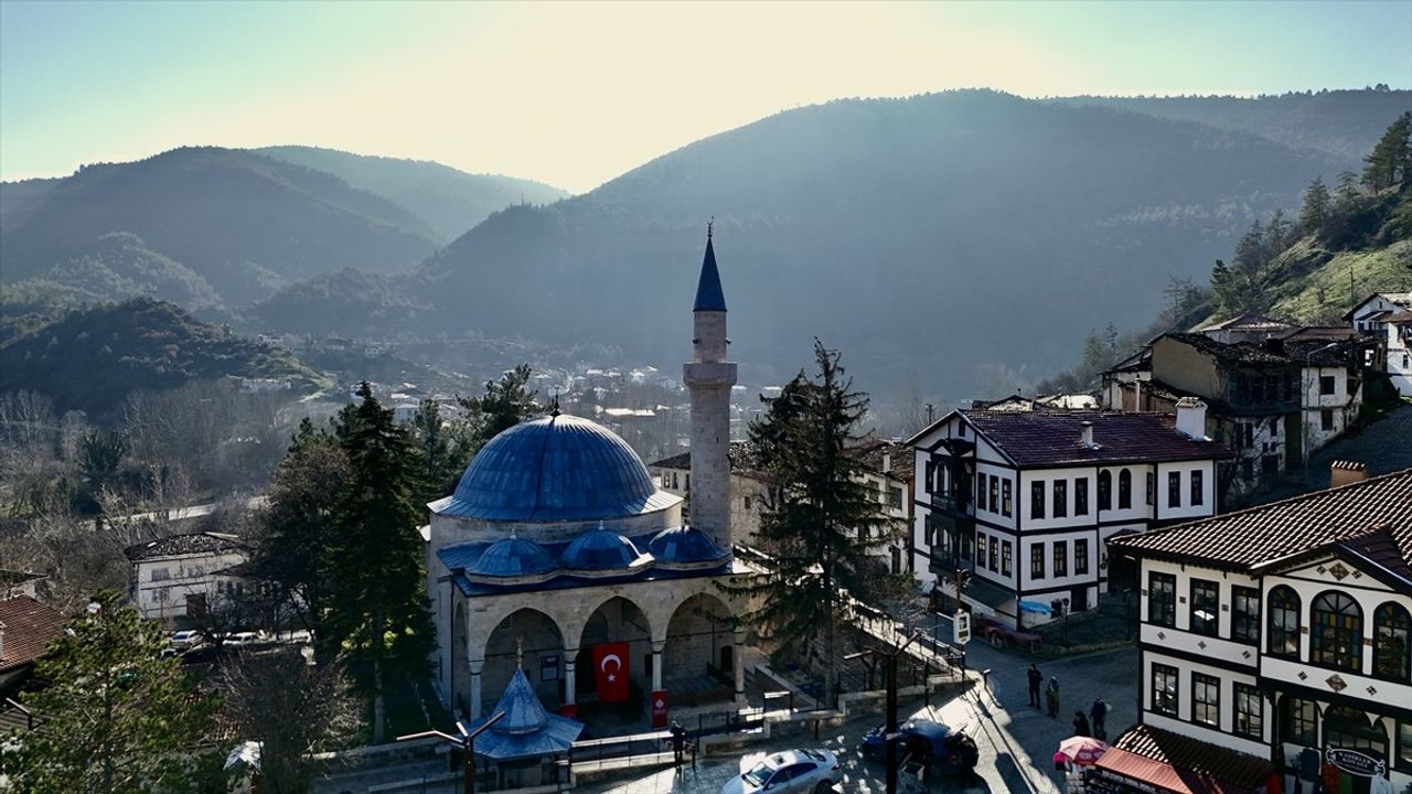 Sakarya'nın Tarihi Yunus Paşa Camisi Yeniden İbadete Açıldı