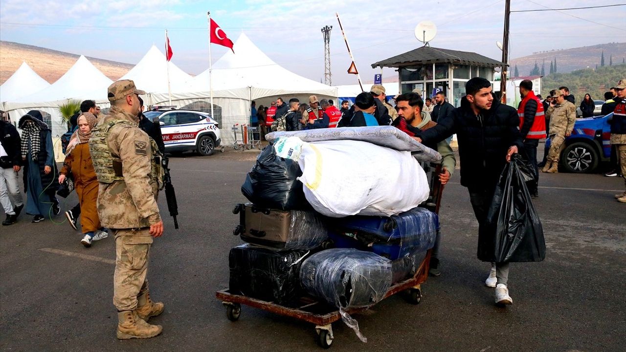 Suriyelilerin Hatay'daki Ülkesine Dönüşleri Devam Ediyor