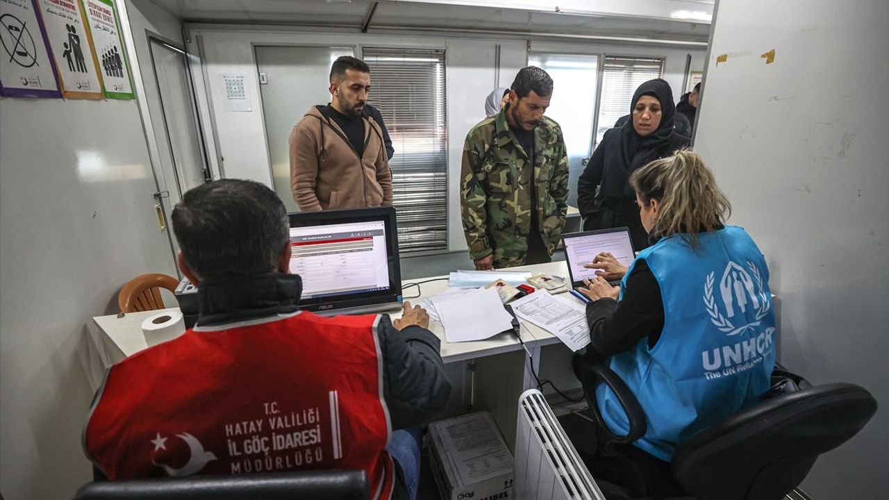 Suriyelilerin Ülkelerine Dönüş Süreci Devam Ediyor