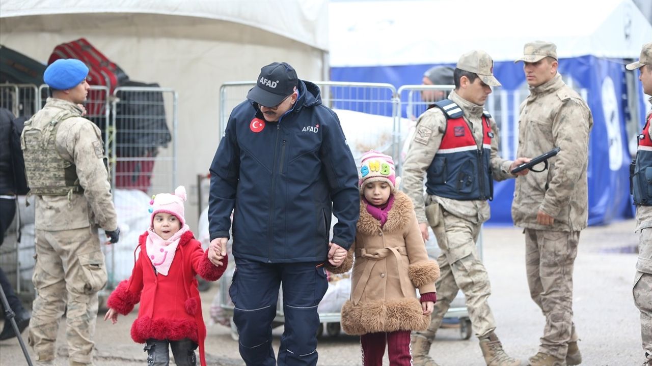 Suriyelilerin Ülkelerine Dönüşü Devam Ediyor