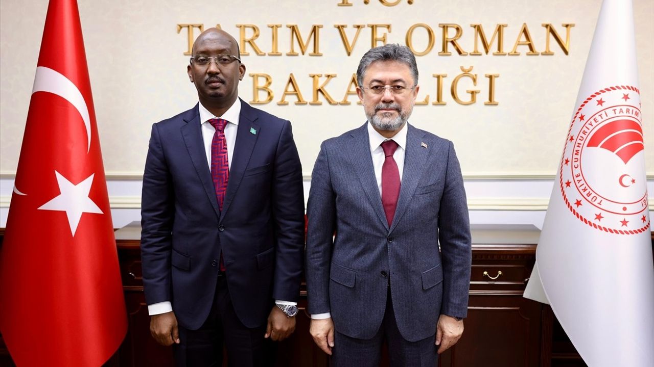 Tarım ve Orman Bakanı Yumaklı'dan Somali ile Balıkçılık İşbirliği Vurgusu