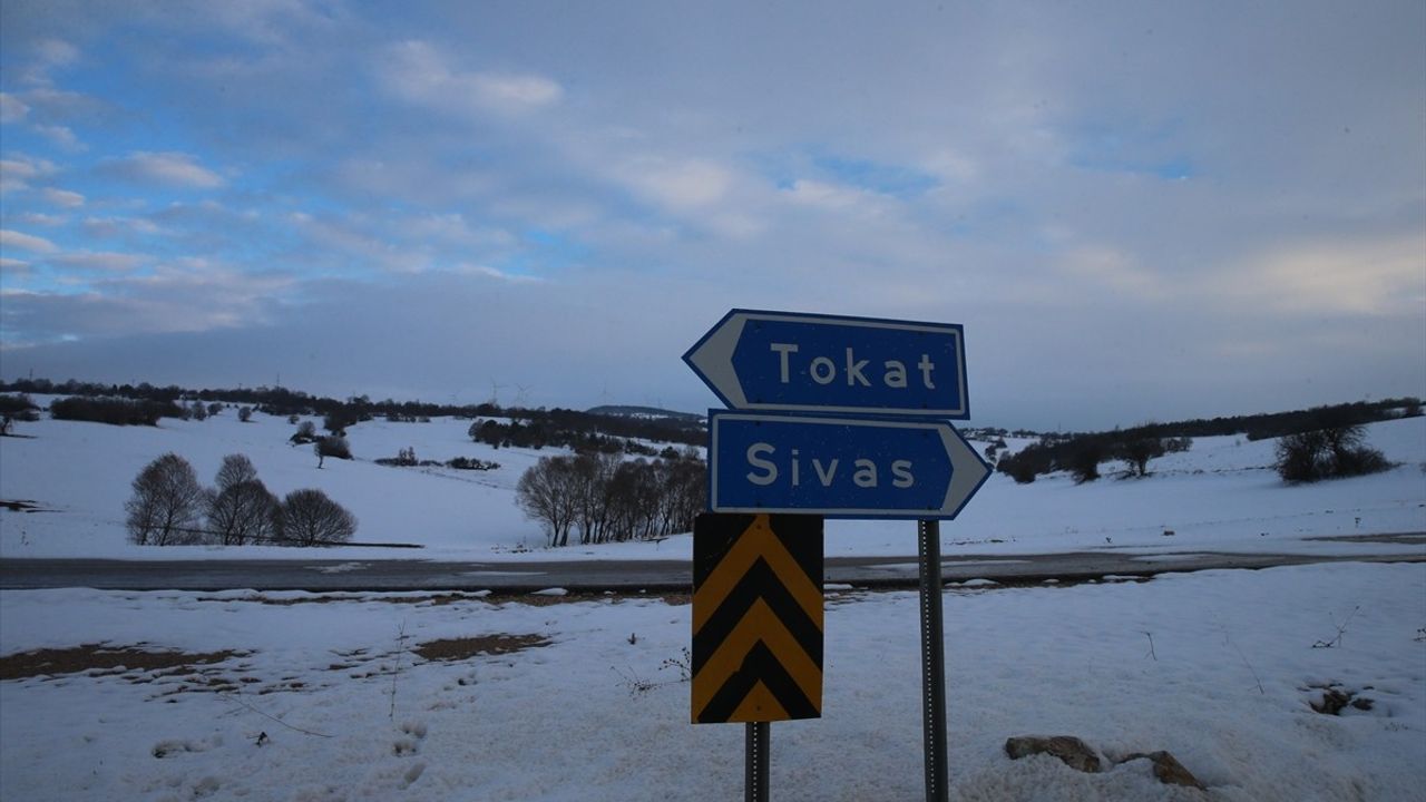 Tokat'ın Yüksek Kesimlerinde Kar Yağışı Etkili Oldu