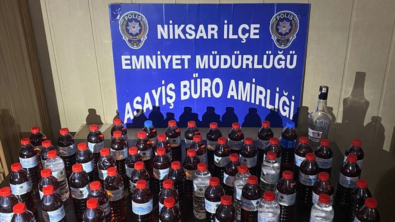 Tokat'ta 29,5 Litre Sahte İçki Yakalandı