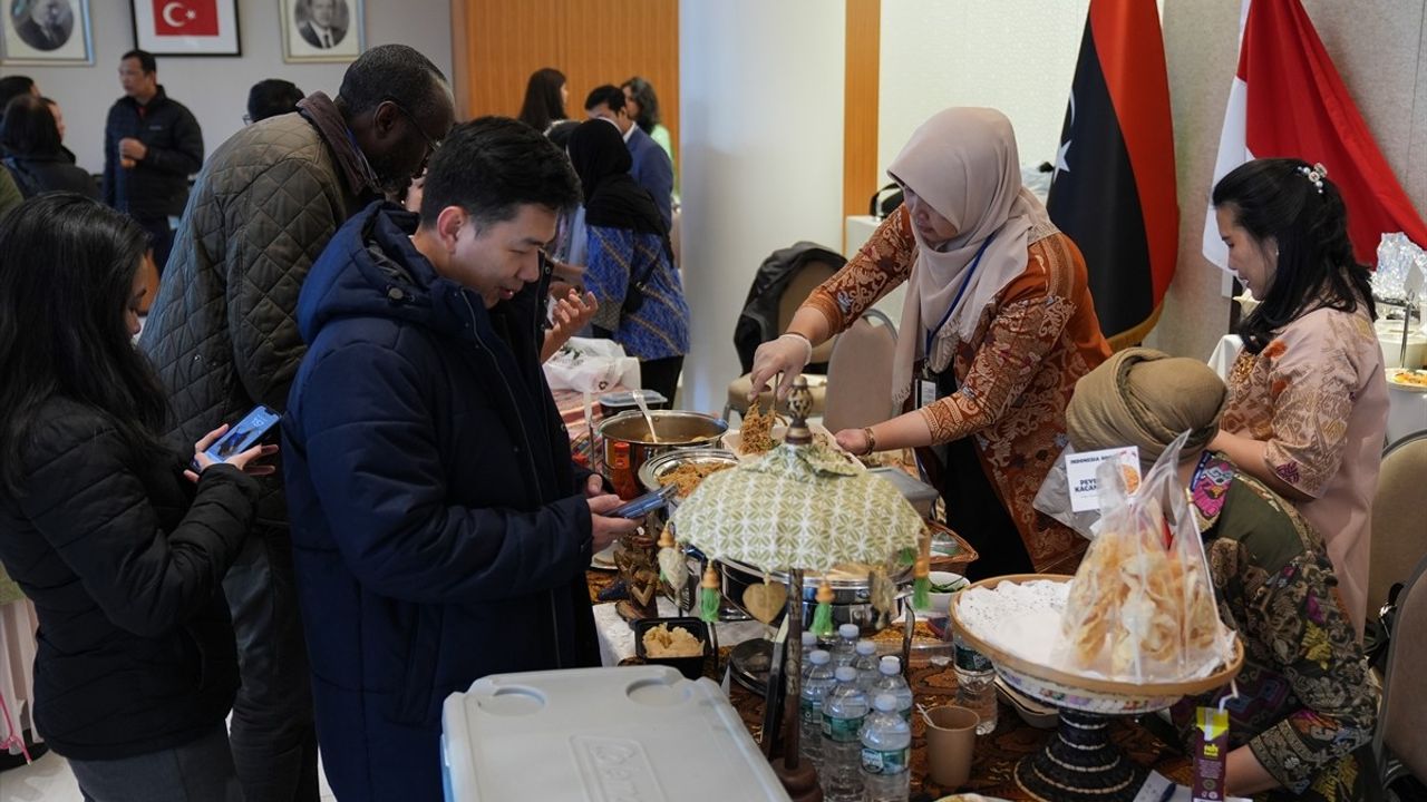 Türkevi'nde Çocuklar İçin Kumanya Kermesi Düzenlendi