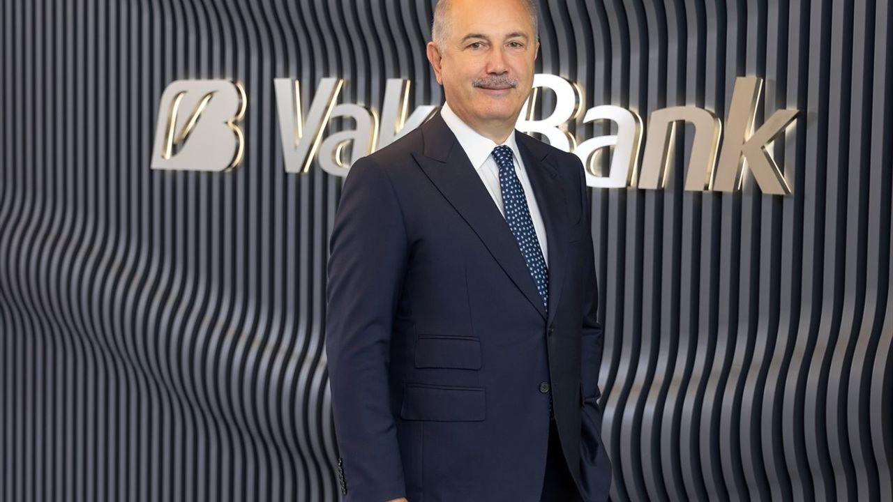 VakıfBank 2025: Dijitalleşme ve Sürdürülebilirlik Atılımları