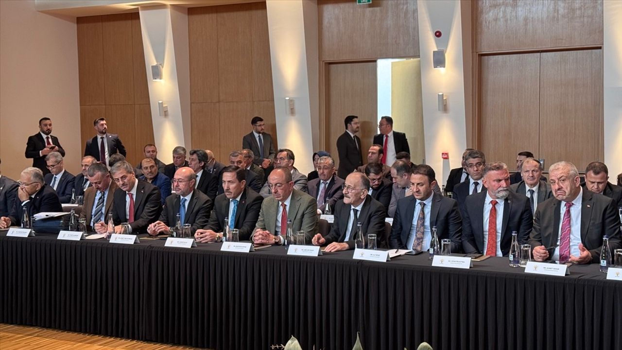 Yusuf Ziya Yılmaz, İzmir'in Borçlarına Dikkat Çekti