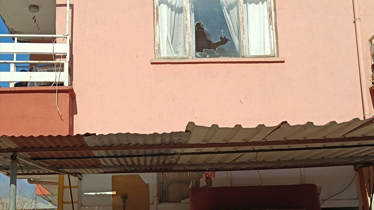 Adana'da Haraç İsteyen Şahıslar İş Yerini Kurşunladı