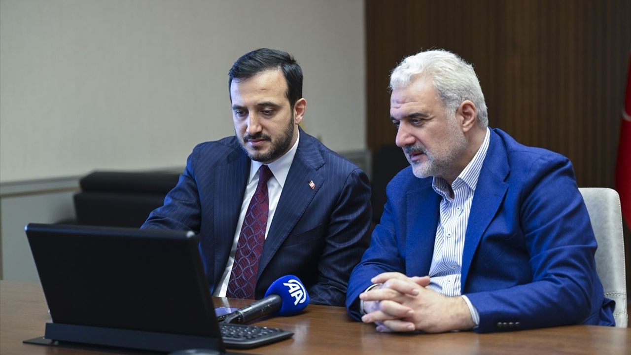 AK Parti İstanbul İl Başkanı ve Adayı AA'nın Yılın Kareleri Oylamasında
