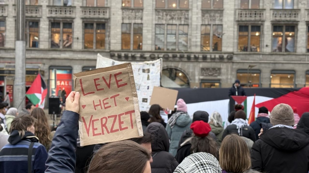 Amsterdam'da Filistin'e Destek Gösterisi