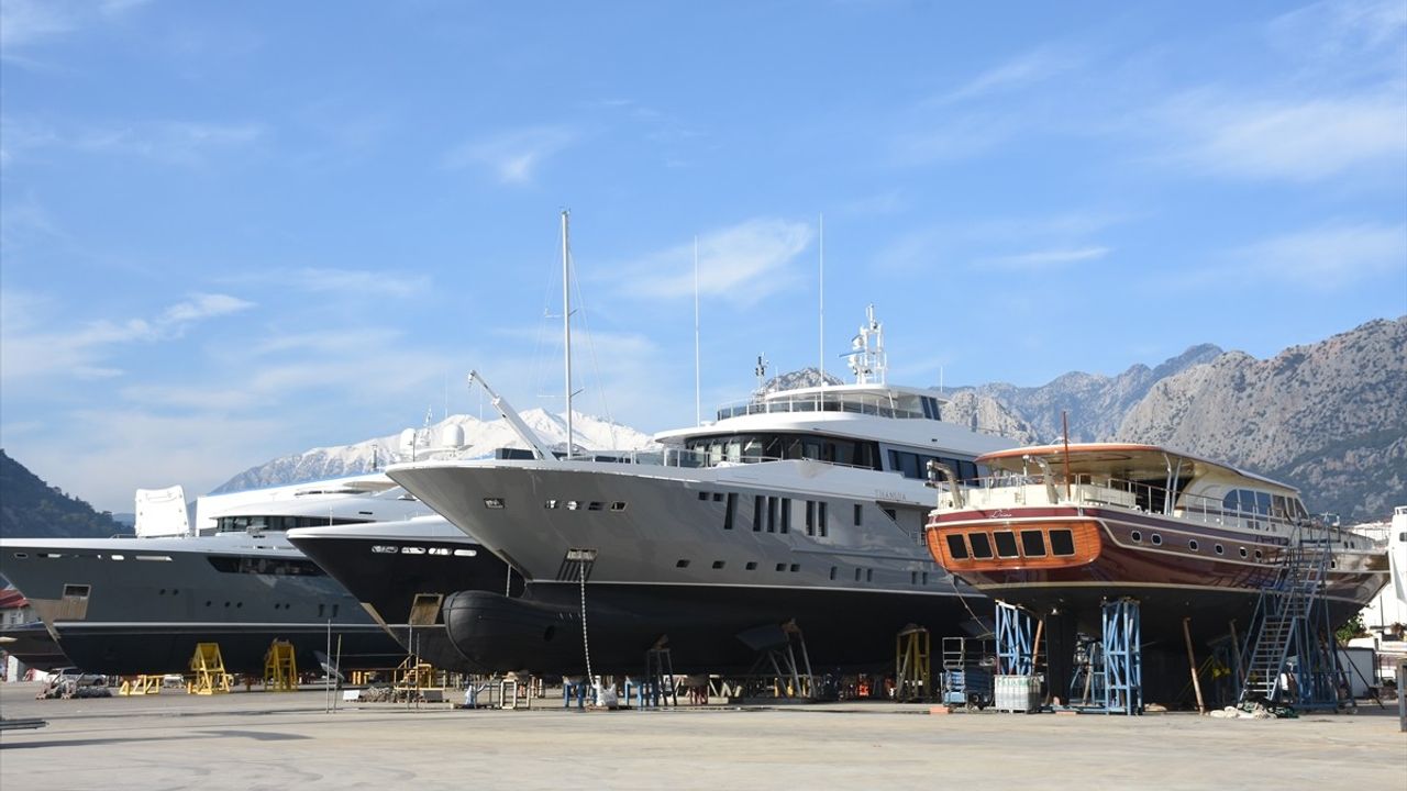 Antalya Serbest Bölge'nin Ticaret Hacmi 1,1 Milyar Doları Geçti