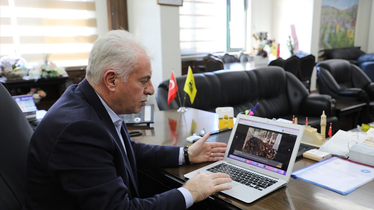 Bayburt Belediye Başkanı Mete Memiş, Yılın Kareleri Oylamasında