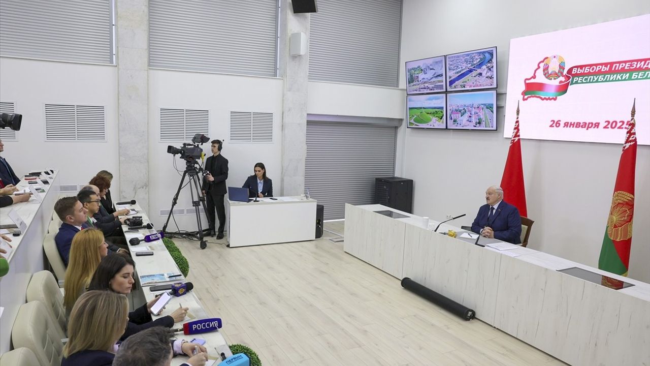 Belarus'ta Cumhurbaşkanlığı Seçimleri Başladı