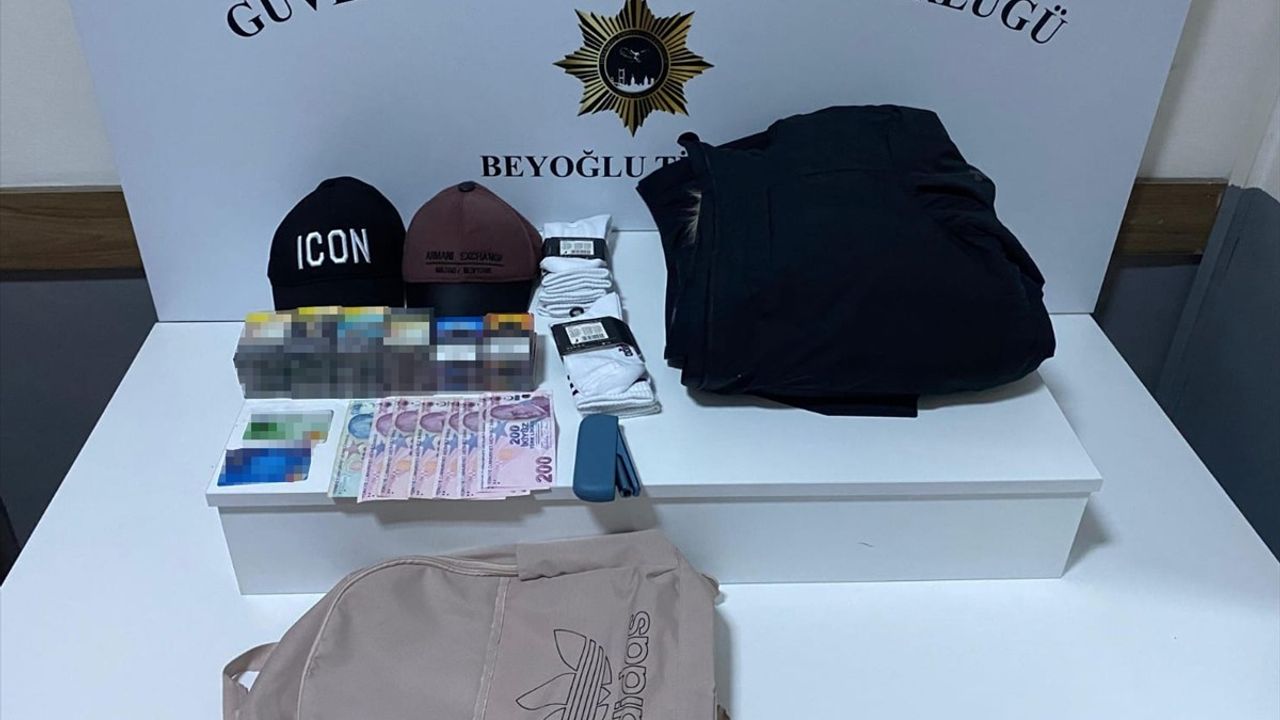Beyoğlu'nda Hırsızlık Zanlısı Güven Timleri Tarafından Yakalandı