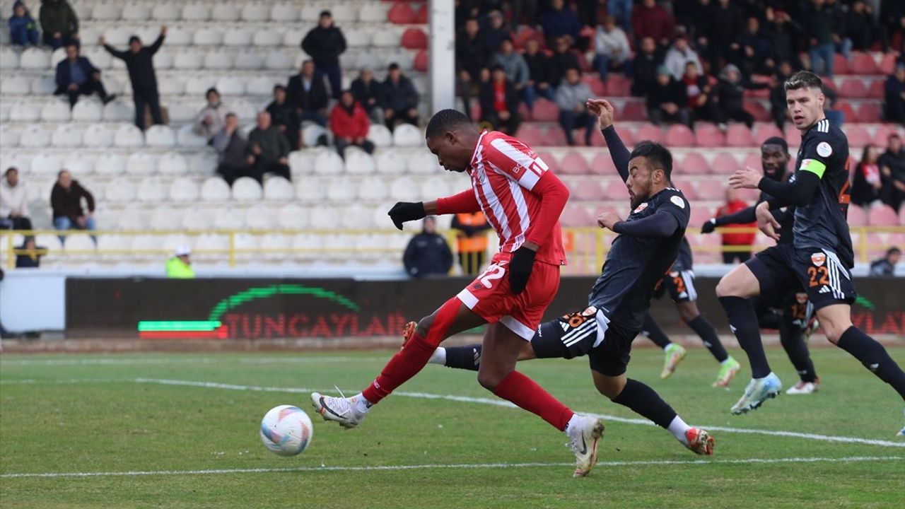 Boluspor, Adanaspor'u 3-1 Yenerek 3 Puan Aldı