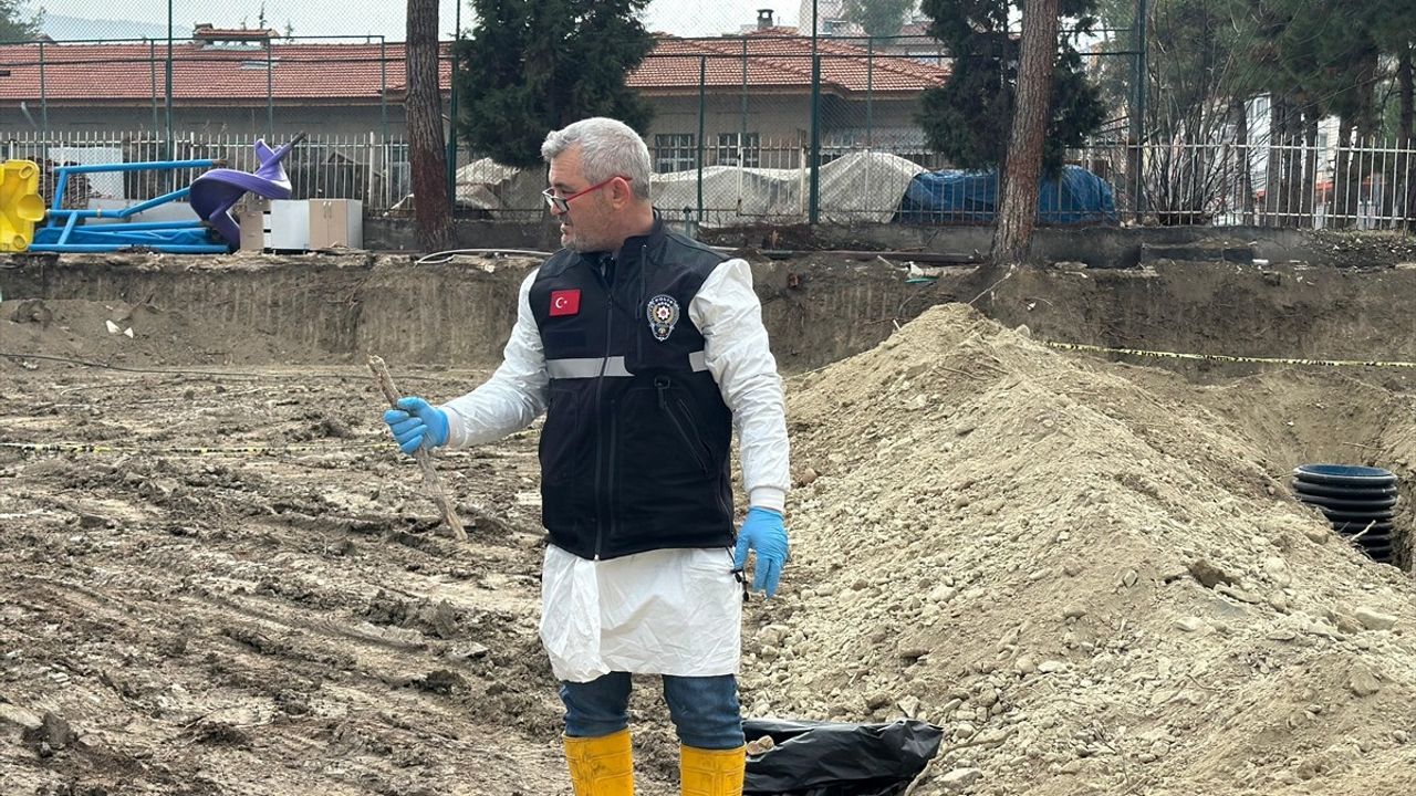 Burdur'da Kayalık Alanda İnsan Kemikleri Bulundu