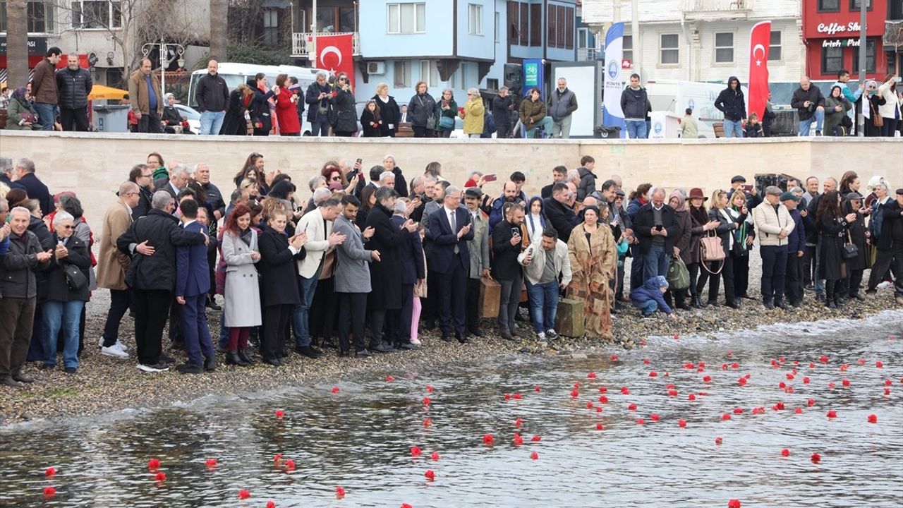 Bursa'da Mübadillerin Anısına Tiyatro Gösterimi Düzenlendi