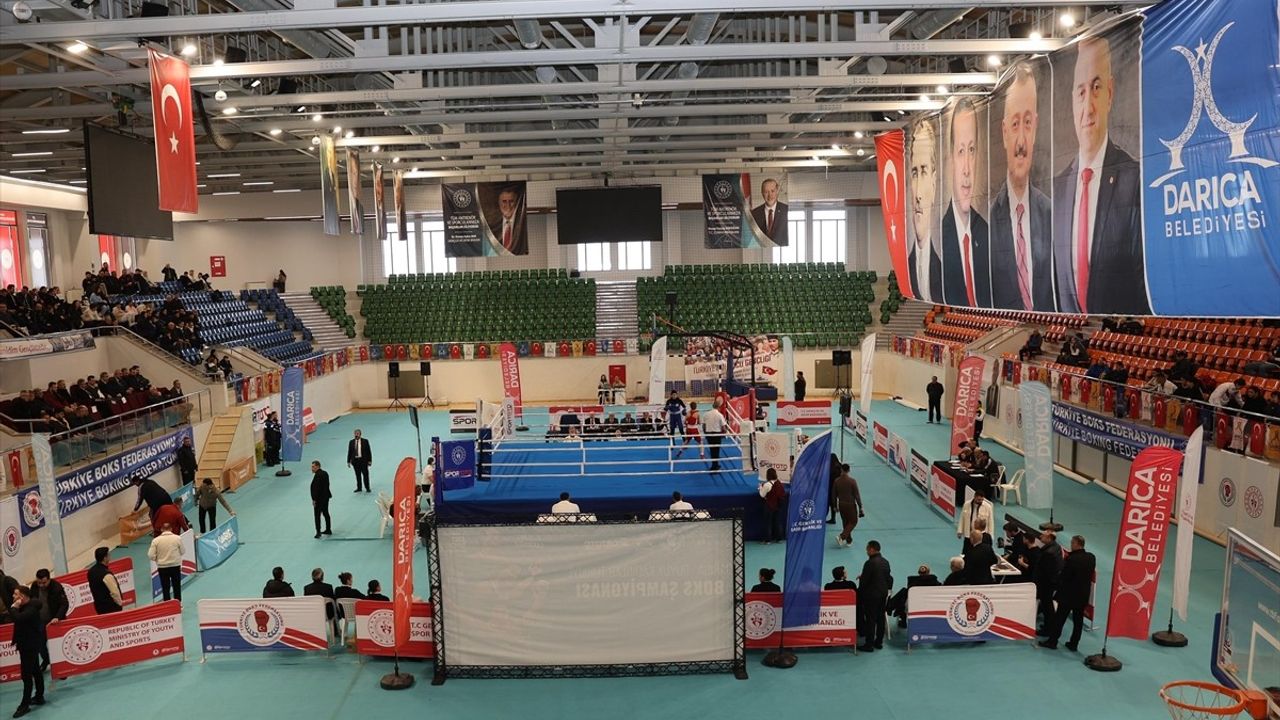 Büyük Kadınlar Türkiye Boks Şampiyonası Kocaeli'de Başladı