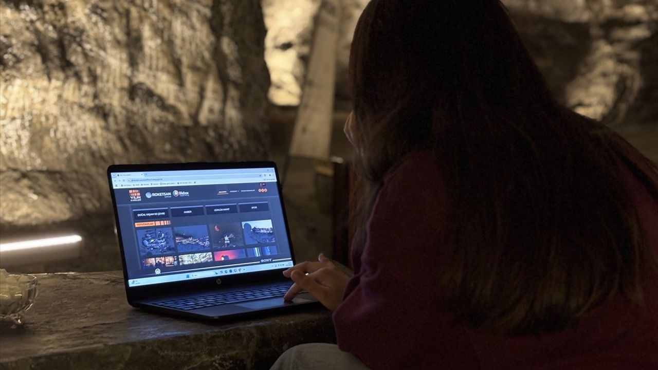 Çankırı'da Yer Altında 'Yılın Kareleri' Oylaması Gerçekleşti