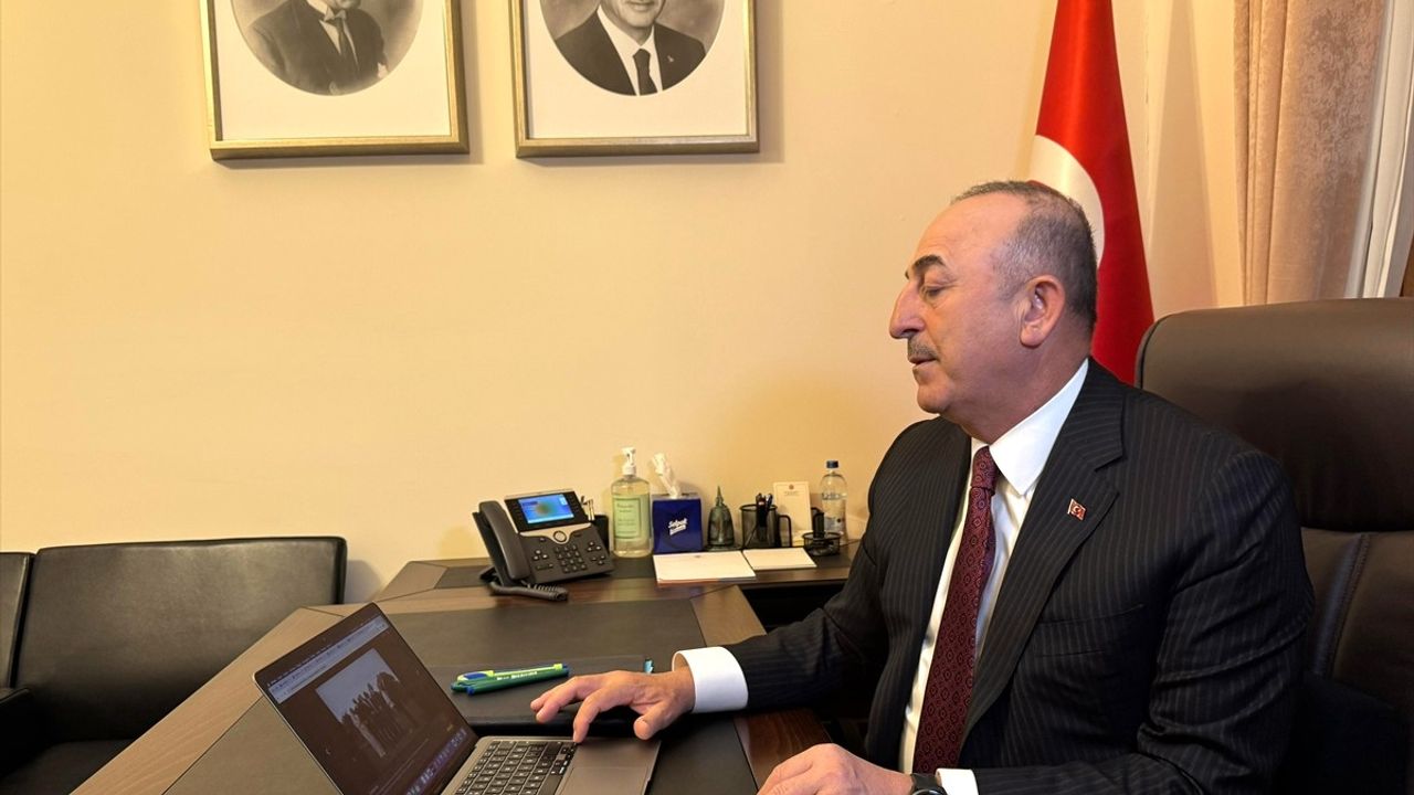 Çavuşoğlu, Yılın Kareleri Oylamasına Katıldı