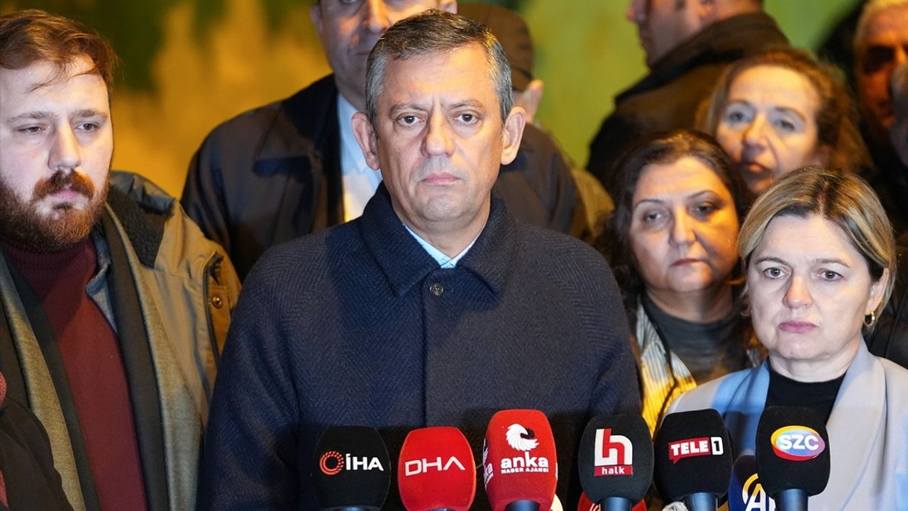 CHP Genel Başkanı Özgür Özel'den Rıza Akpolat Açıklamaları