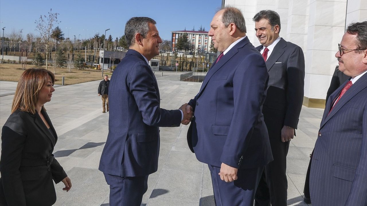 CHP Lideri Özgür Özel'den Yargıtay Başkanı Kerkez'e Ziyaret