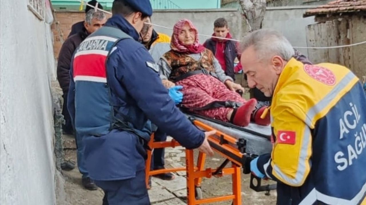 Çorum'da 90 Yaşındaki Kadın Huzurevine Yerleştirildi