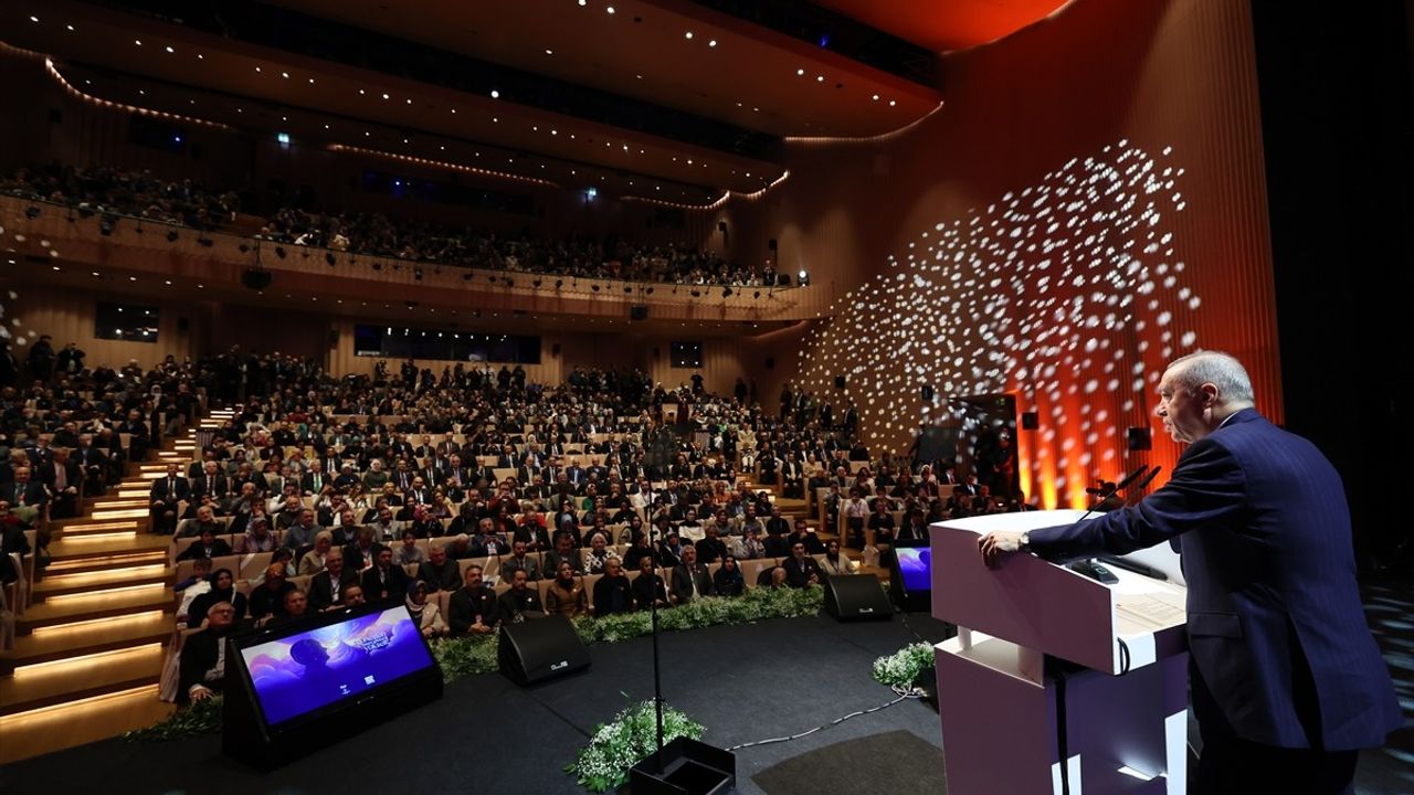 Cumhurbaşkanı Erdoğan, Necip Fazıl Ödülleri Töreni'nde Konuştu