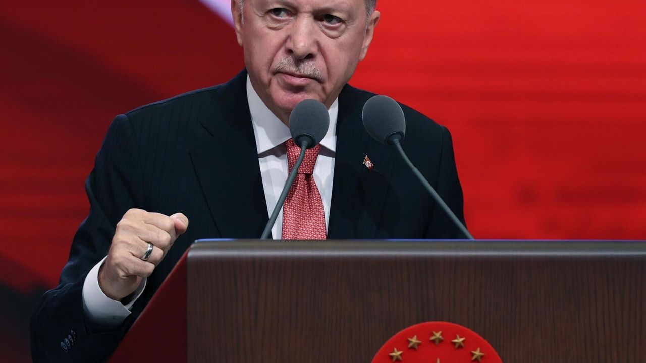 Cumhurbaşkanı Recep Tayyip Erdoğan tarafından faizsiz kredi desteği ve çocuk desteği programı açıklandı.