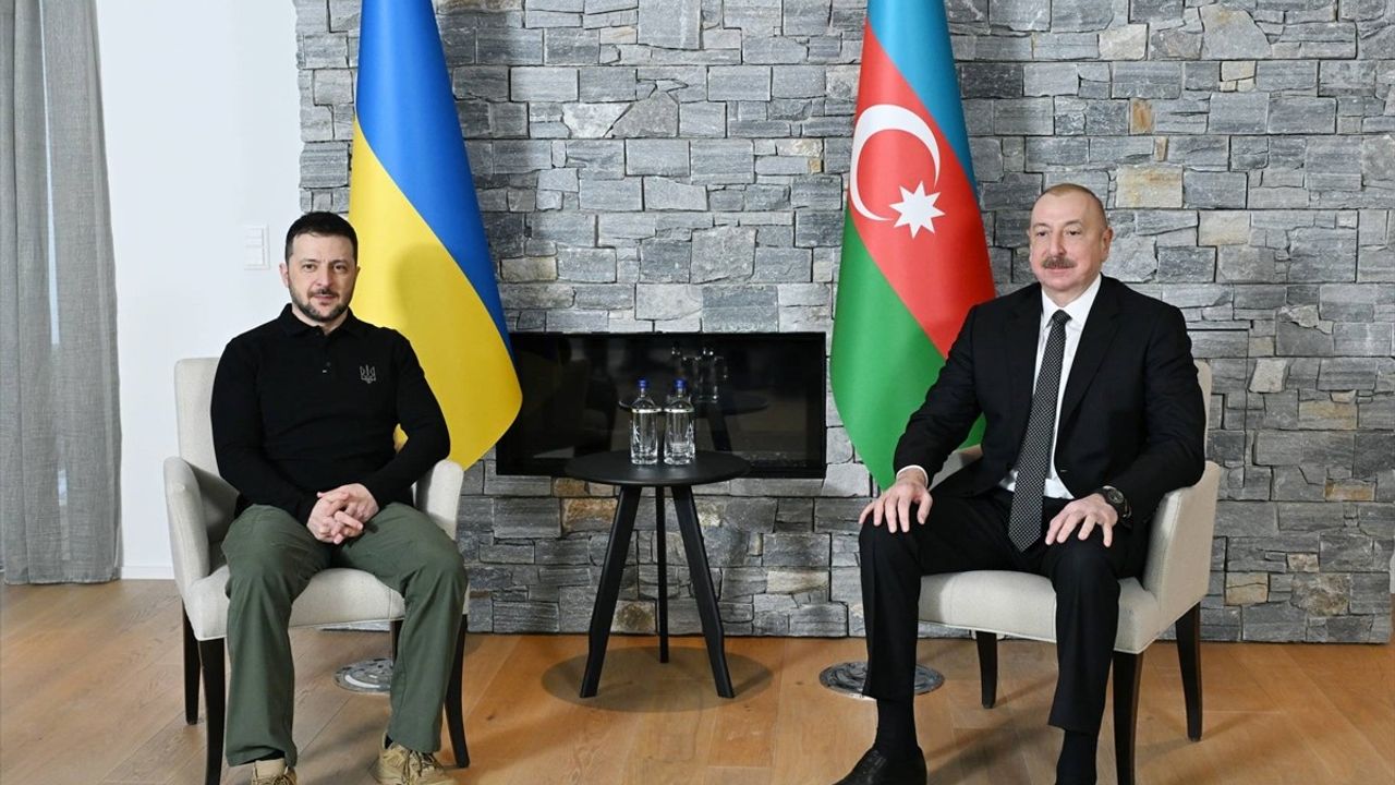 Davos'ta Aliyev ve Zelenskiy Görüşmesi