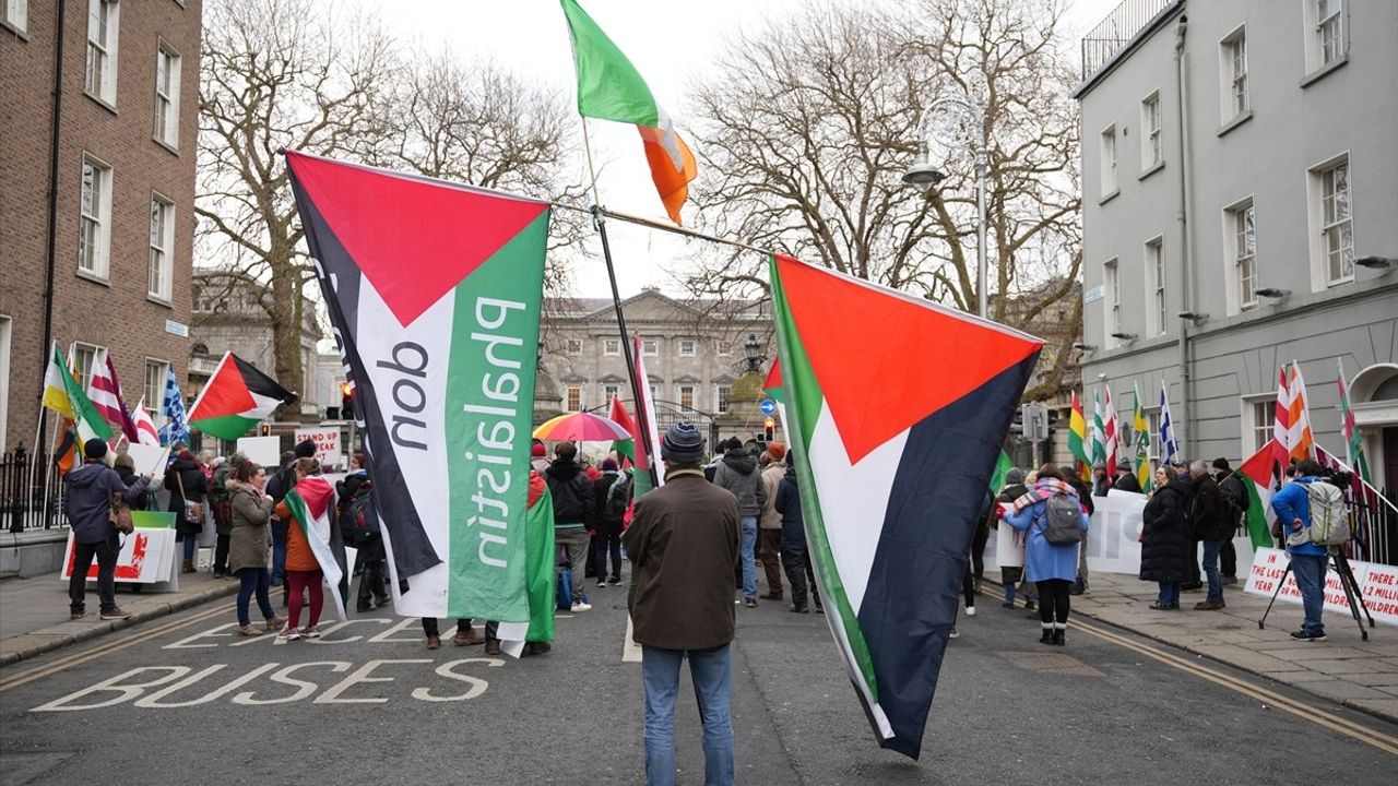 Dublin'de Filistin İçin Yasa Tasarısı Nöbeti